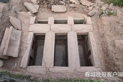揭盖板后