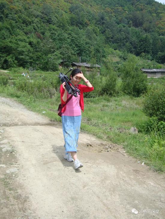 (2011年摄于腾冲猴桥)