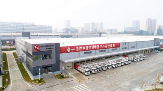 4月初,百胜中国第21个物流中心在深圳启用