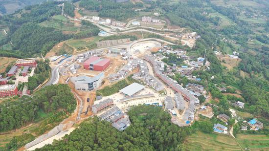 松山旅游小镇建设如火如荼