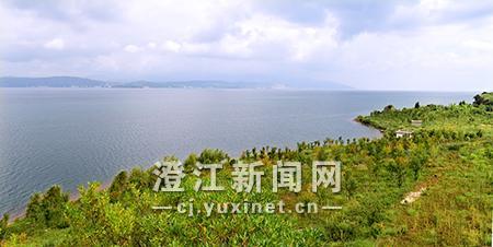“四退三还”筑牢抚仙湖保护绿色屏障。 曾永洪 摄