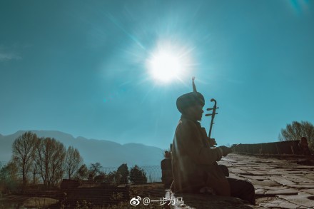(图片@一步为马)