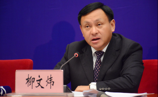 中共玉溪市委常委、常务副市长柳文炜发布新闻(记者 赵嘉 摄影)