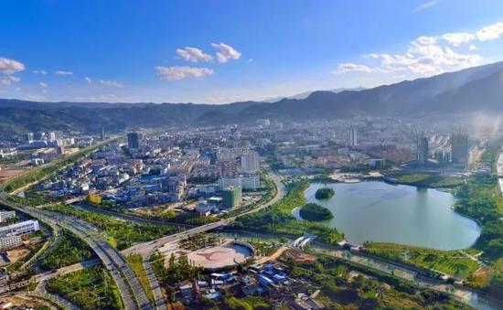 云南省临沧市临翔区农村信用社银行贷款 一万三千,两年还清, 利息是
