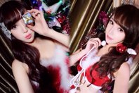 同济校花置身麦田神情陶醉