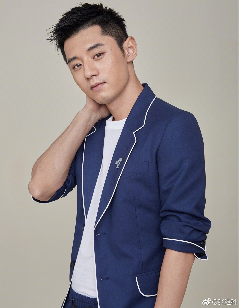 景甜工作室回应恋情图片