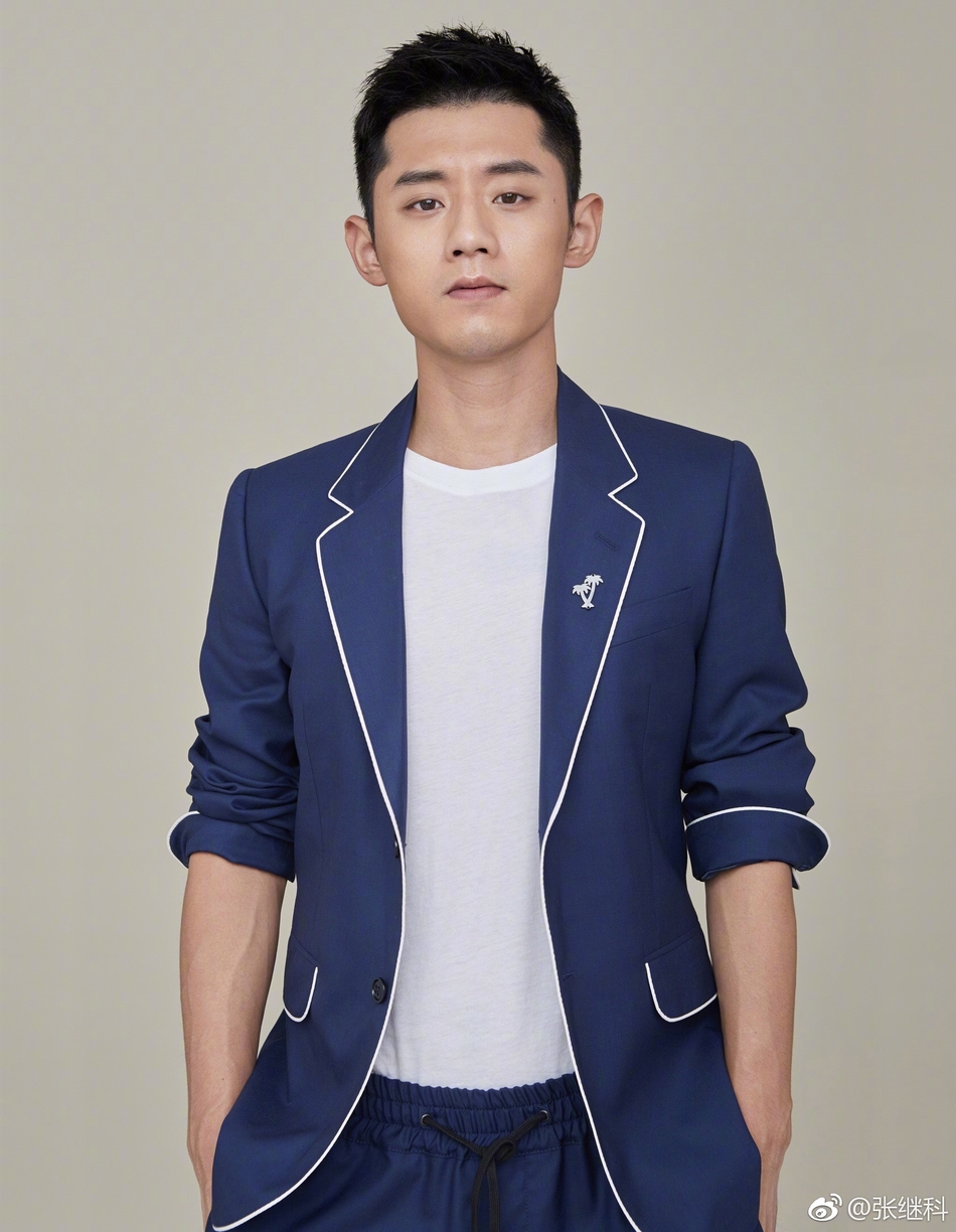 景甜工作室回应恋情图片