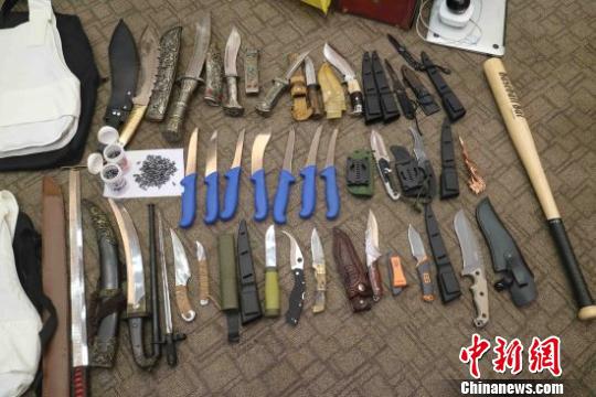 涉杭州滨江虞关荣涉嫌黑恶犯罪团伙案作案工具。浙江警方 供图