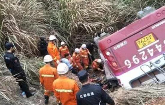 轮胎负载大,容易发生爆胎