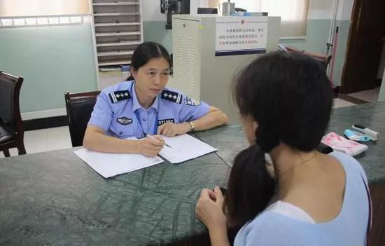 她把拘留所当做家 有了许多特殊的孩子