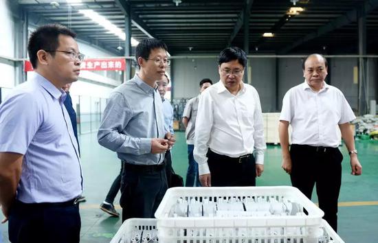 降低企业成本做好服务 推动民营经济高质量发展