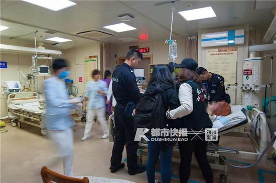 在医院里,我们也了解到了一些事发时的大致情况: