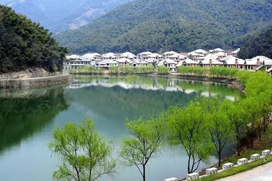 浦阳镇人口_浦阳镇临江村(2)