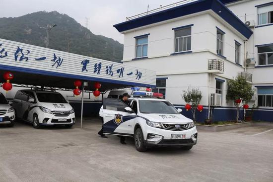 台州1窃贼做坏事留亲弟名 却被民警的一句话问倒了