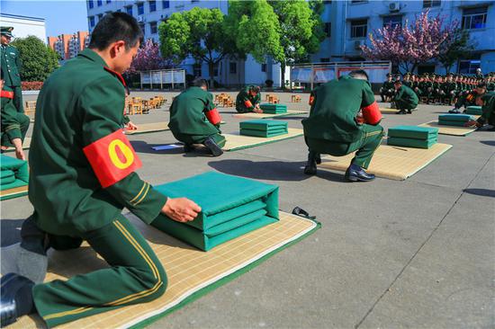 图为比赛现场。 胡港 摄