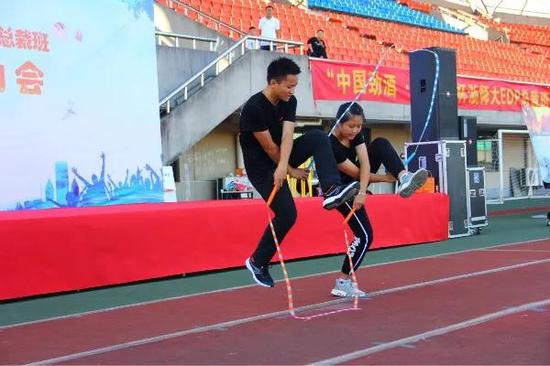 掌趣董事长_掌趣集团内部员工(2)