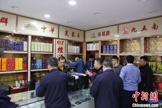  “昆仑”行动现场。杭州市烟草专卖局 供图