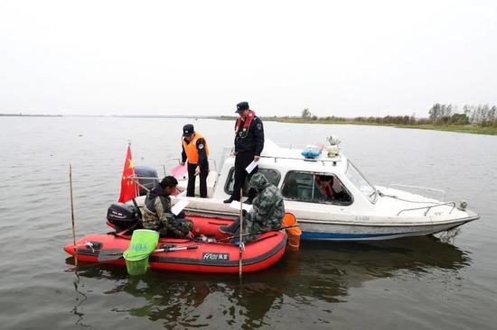 浙江人口两湖_浙江大学(2)