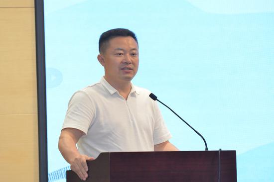 龙泉华数老总_龙泉宝剑(2)
