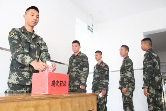 “曙光行动”。 机动支队供图