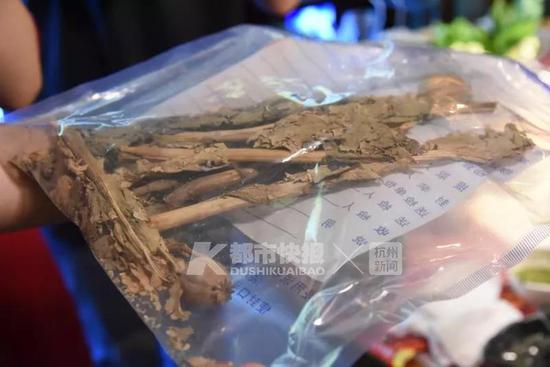 长期吃添加罂粟的食物会导致慢性中毒