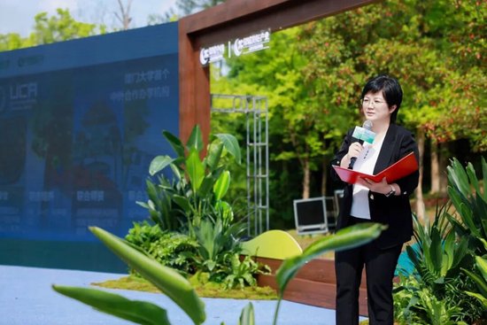 厦门大学创新与创意学院副院长何冬梅