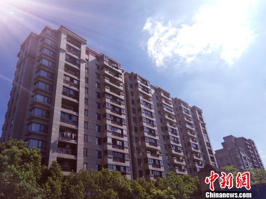 杭州某住宅楼。 郭其钰 摄