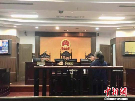 庭审现场。 李孟冉 摄