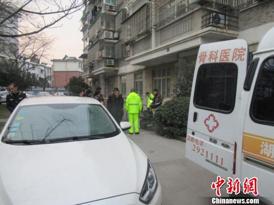 浙江城警联勤合力救援有惊无险 南浔公安提供