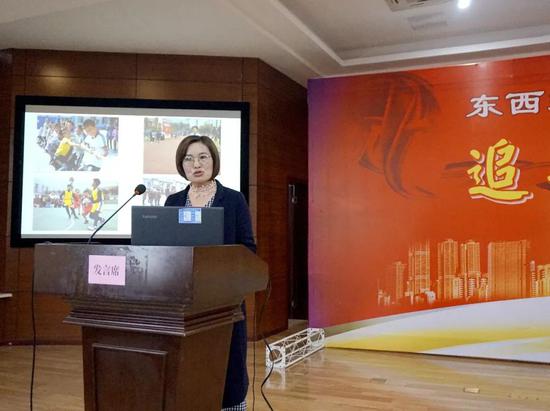 马边光辉中心校校长:李雪梅