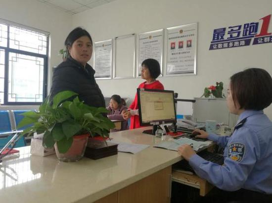 衢州市有多少人口_衢州一家五口3人是黑户 女子户口意识不强18年无户口(3)