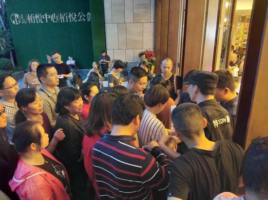 汇高栢悦中心报名现场