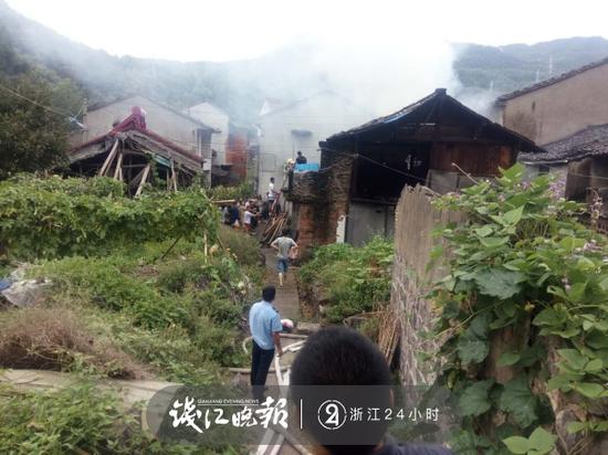 (图片为现场村民拍摄)