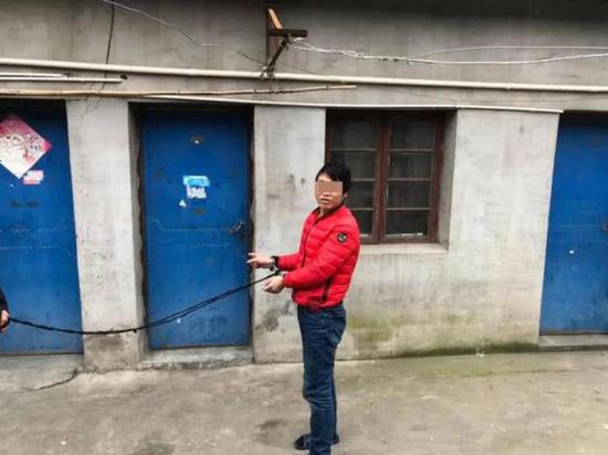 肖某指认现场