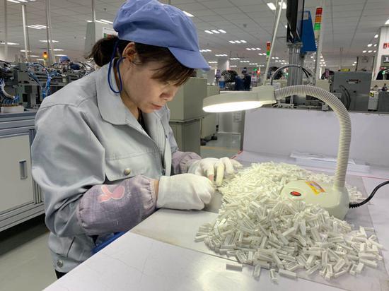 温州民企生产车间。(资料图) 张斌 摄