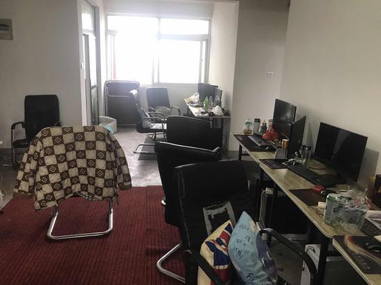 特大跨省网络赌博案 徐婷 摄