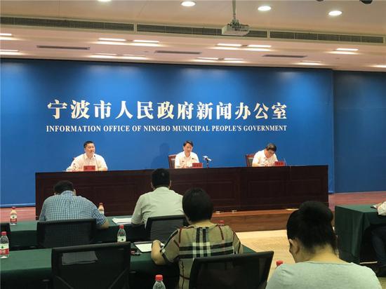 图为发布会现场 李佳赟 摄