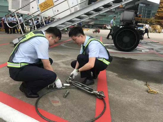 廊桥防风系留演练。陆冬琦 摄