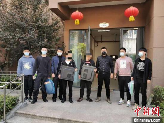犯罪嫌疑人落网。 龙湾警方供图