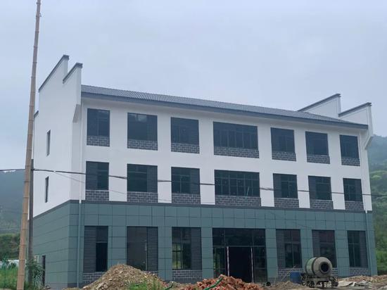 主体完工的文化礼堂