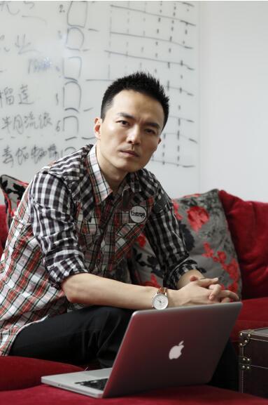 栗浩洋谈教育:老司机想弄潮儿互联网 握紧智适