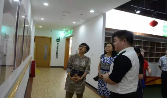侨联党组书记梁瑞冰一行20余人参观幸福9号:幸