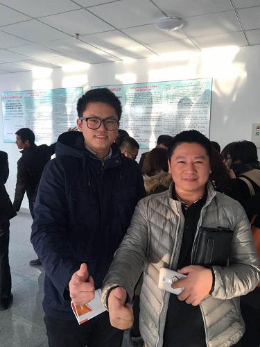 杭州网约车从业资格开考 首汽约车司机成功领