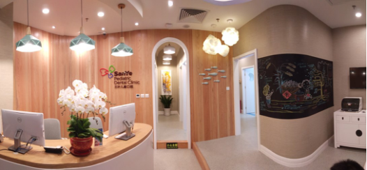 开户送18元体验金金沙_【影帝一件背心穿年】