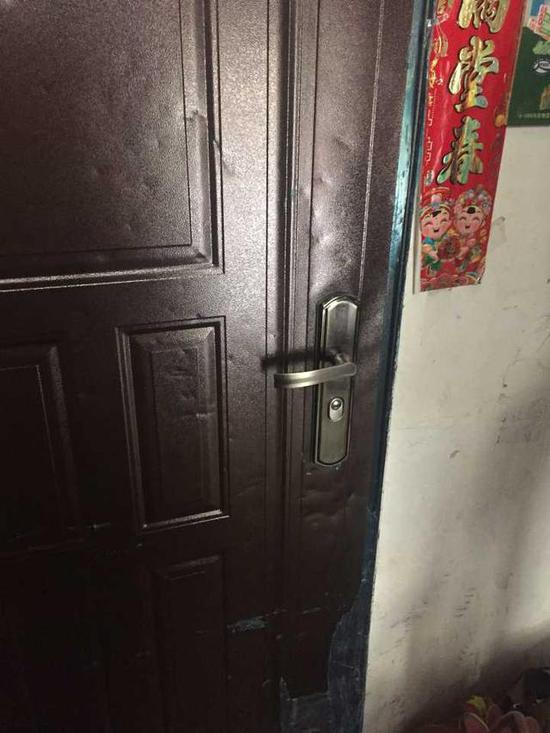 杭州1水电师傅走错单元门 一把钥匙开了两户人