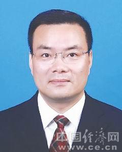 林仁方,男,汉族,1967年11月生,浙江温岭人,1987年8月参加工作,中共党员,大学学历。