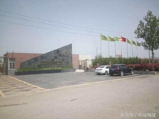 图为:安徽中悦汽车部件有限公司厂区一角。