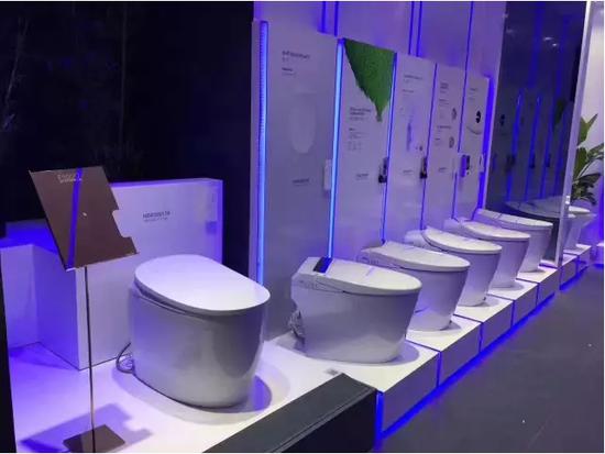 惠达卫浴2017上海展精品赏析(图2) 惠达卫浴2017上海展精品赏析(图2)
