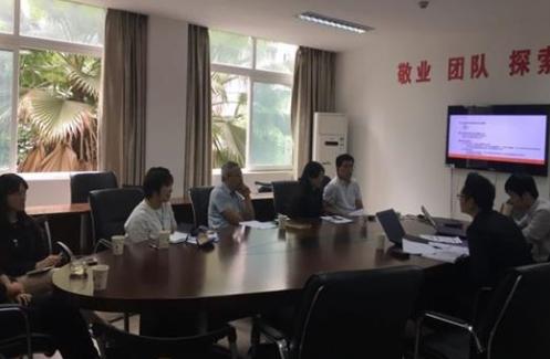 图 平安科技智能引擎部向重庆市疾控中心领导介绍流感预测模型进展
