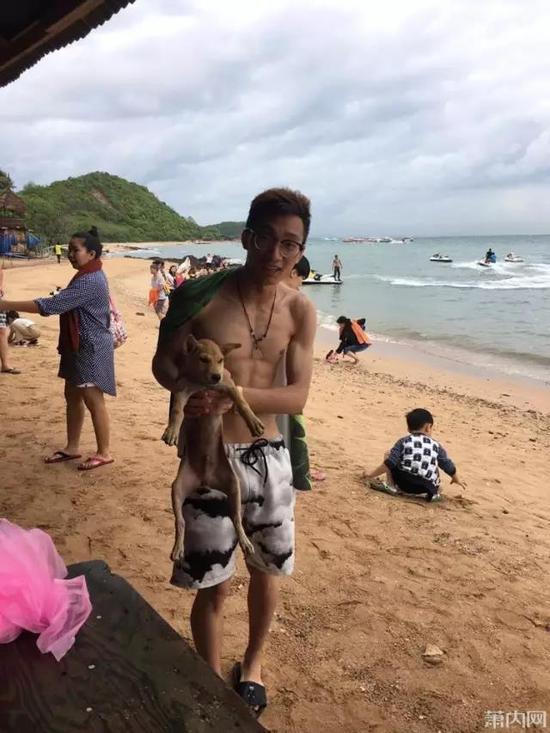 杭州23岁小伙有房有车 因为是厨师相亲被嫌弃